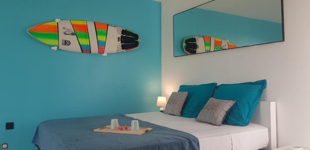 Tres Bel Appartement Avec Vue Mer, Acces Direct A La Plage Et Piscine Surveillee Saint-Francois  Kültér fotó