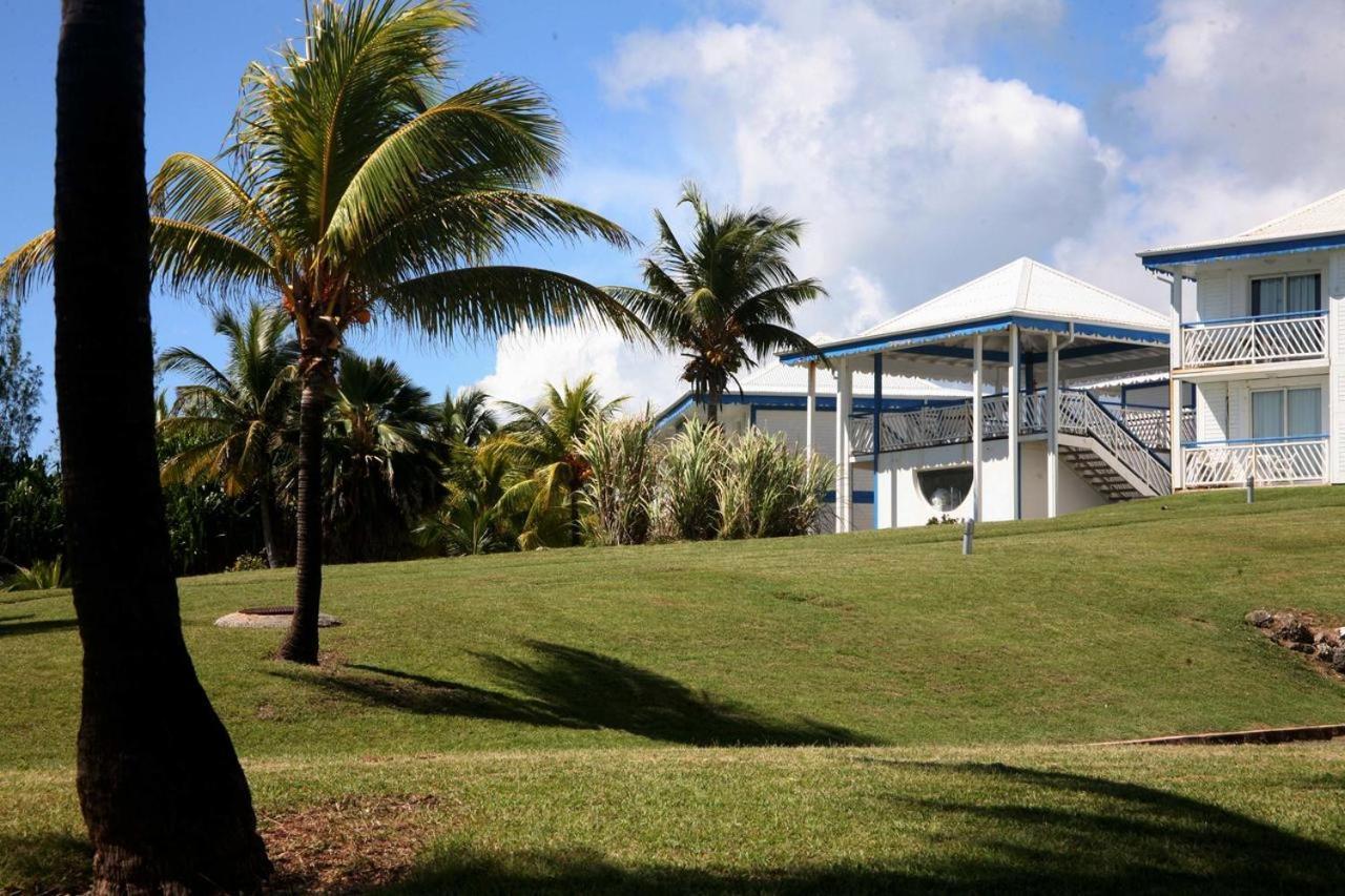 Tres Bel Appartement Avec Vue Mer, Acces Direct A La Plage Et Piscine Surveillee Saint-Francois  Kültér fotó