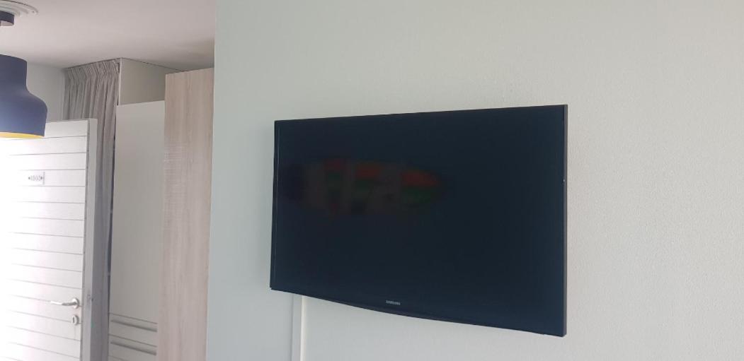 Tres Bel Appartement Avec Vue Mer, Acces Direct A La Plage Et Piscine Surveillee Saint-Francois  Kültér fotó